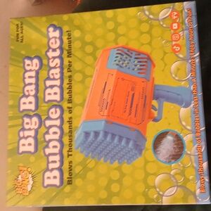 Big Bang Bubble Blaster for ages 5+